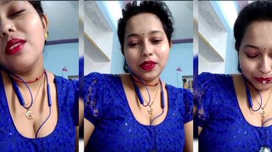 Lusty bhabhi dirty hindi talking in live show