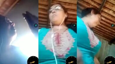 Gujarati aunty showing melon boobs in whatsapp call