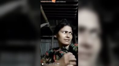 Naughty village aunty shows tanker boobs in live video