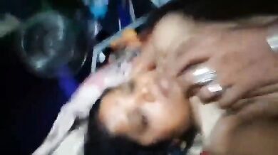 Tamil lady abuses and asks the guy to fuck her fast