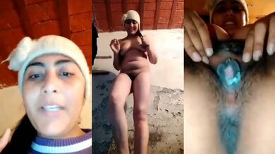 Sexy Punjabi girl fuddi and boond show in video call