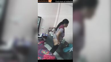 Desi busty Bhabhi dress change caught in cctv