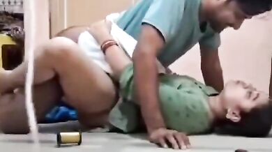 Tailor Satvir fucked bhbahi in her house – Scandal video