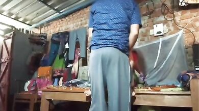 Desi village Bhabhi enjoying her sex with padosi devar