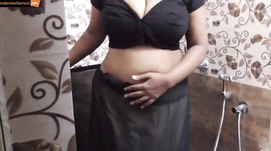 Tamil hot sex video of couple’s bathroom sex