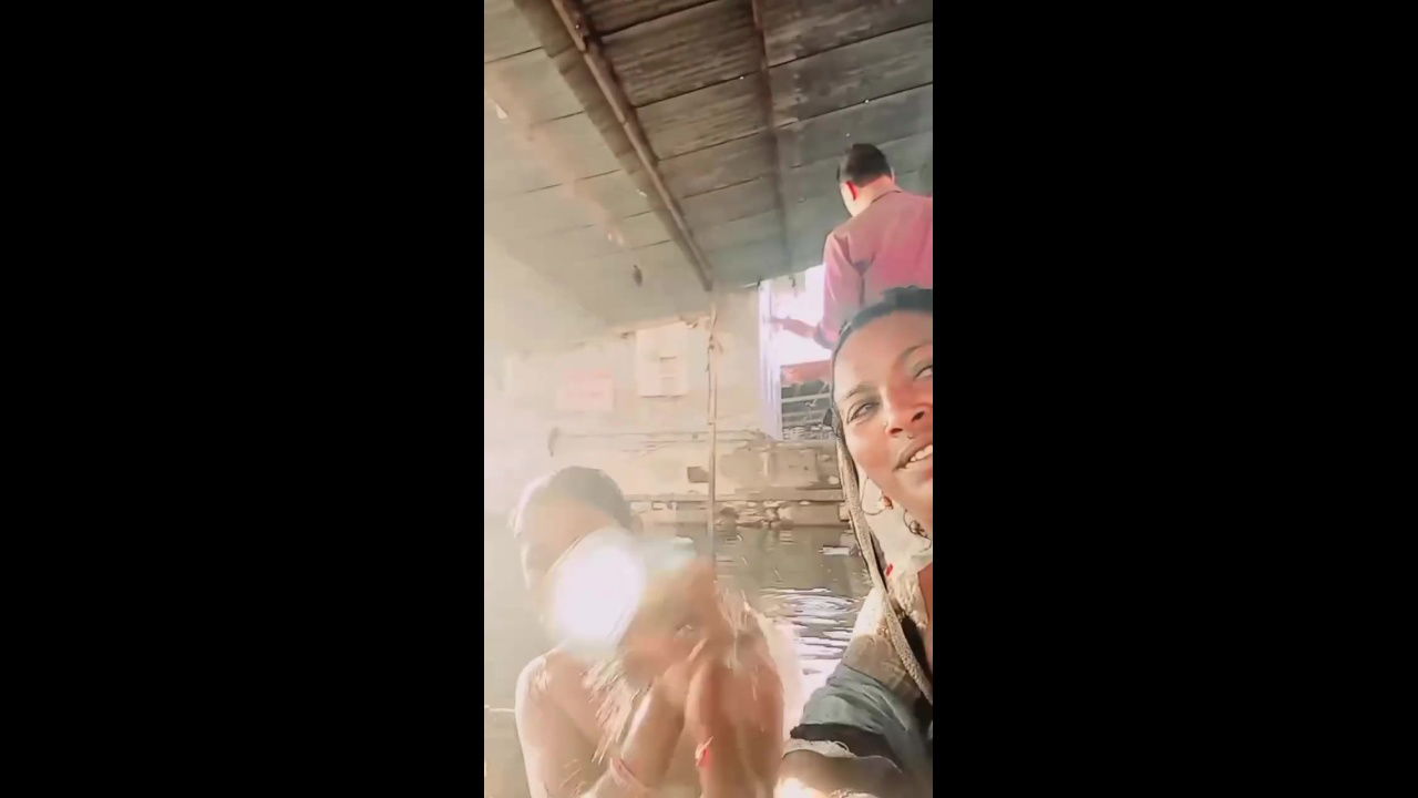 Viral Desi49 MMS: Village Girl’s Steamy Nude Boobs Shower Show Recorded by Friend