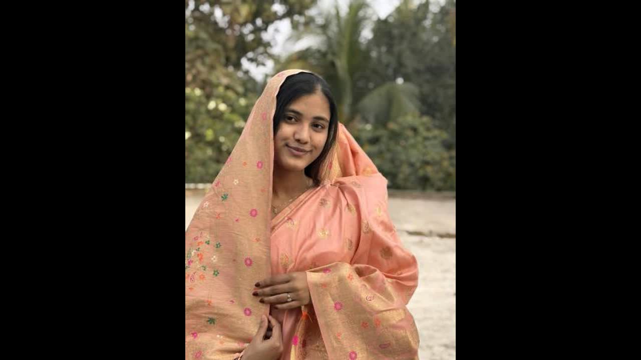 Viral Desi MMS Leak: Beautiful Cheater Bhabhi Sucking Dick, Hard Fucking & Moaning in 10 Hot Clips