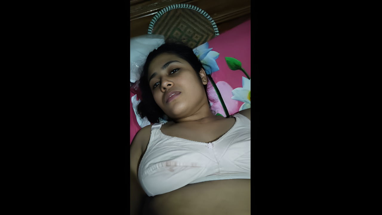 Hot Desi Bhabhi Fucked Passionately by Husband in Viral Desi MMS