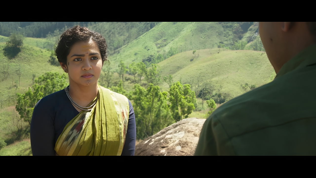 Parvathy Thiruvothu Sizzling Boob and Ass Scenes Compilation from Aanum Pennum | Desi49 Viral Desi Clips