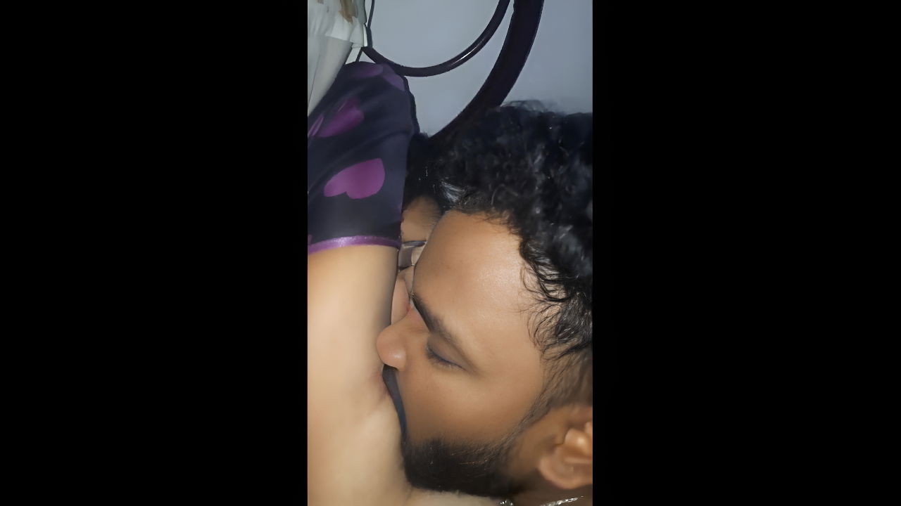 Desi49 Hot Girlfriend Hotel Fuck: 3 Viral Desi Clips of Aunty-Style Passion