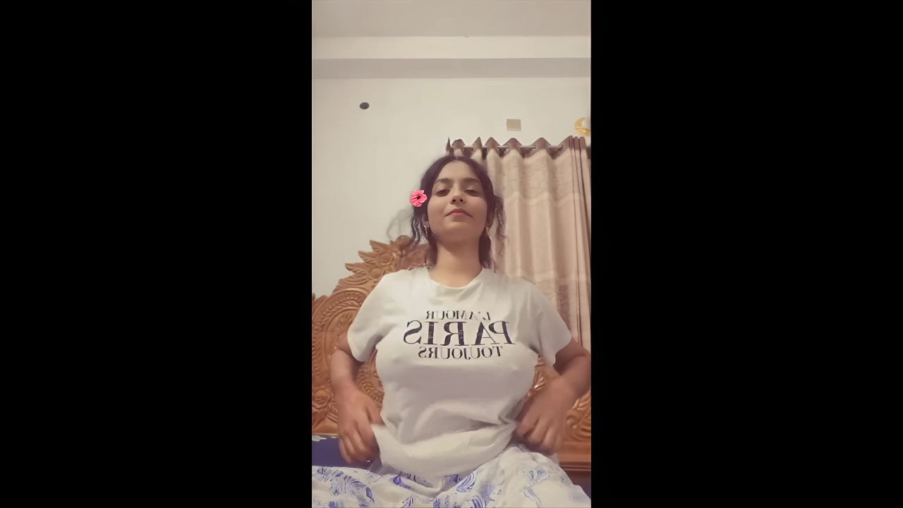 Desi49 Viral MMS: Cute Girlfriend’s Steamy Nude Big Boobs Selfie Exposed