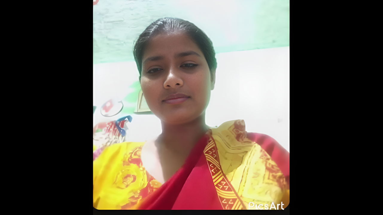 Pretty Boudi Nude in Steamy Desi Video – Viral Aunty MMS Leak