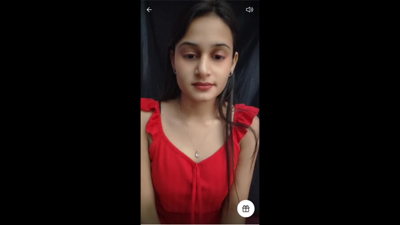 Desi49 Viral Desi MMS: Hot Bhabhi Cute Doll Live 121 Nude Show Spreading Asshole Full Face