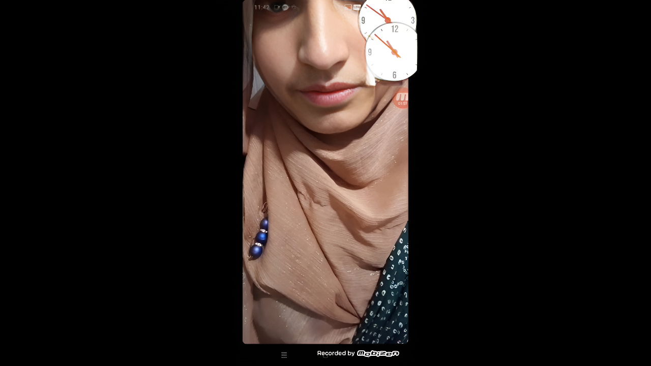 Hot Desi Girl Exposes Pussy and Boobs on Steamy Video Call – Viral Desi MMS 22